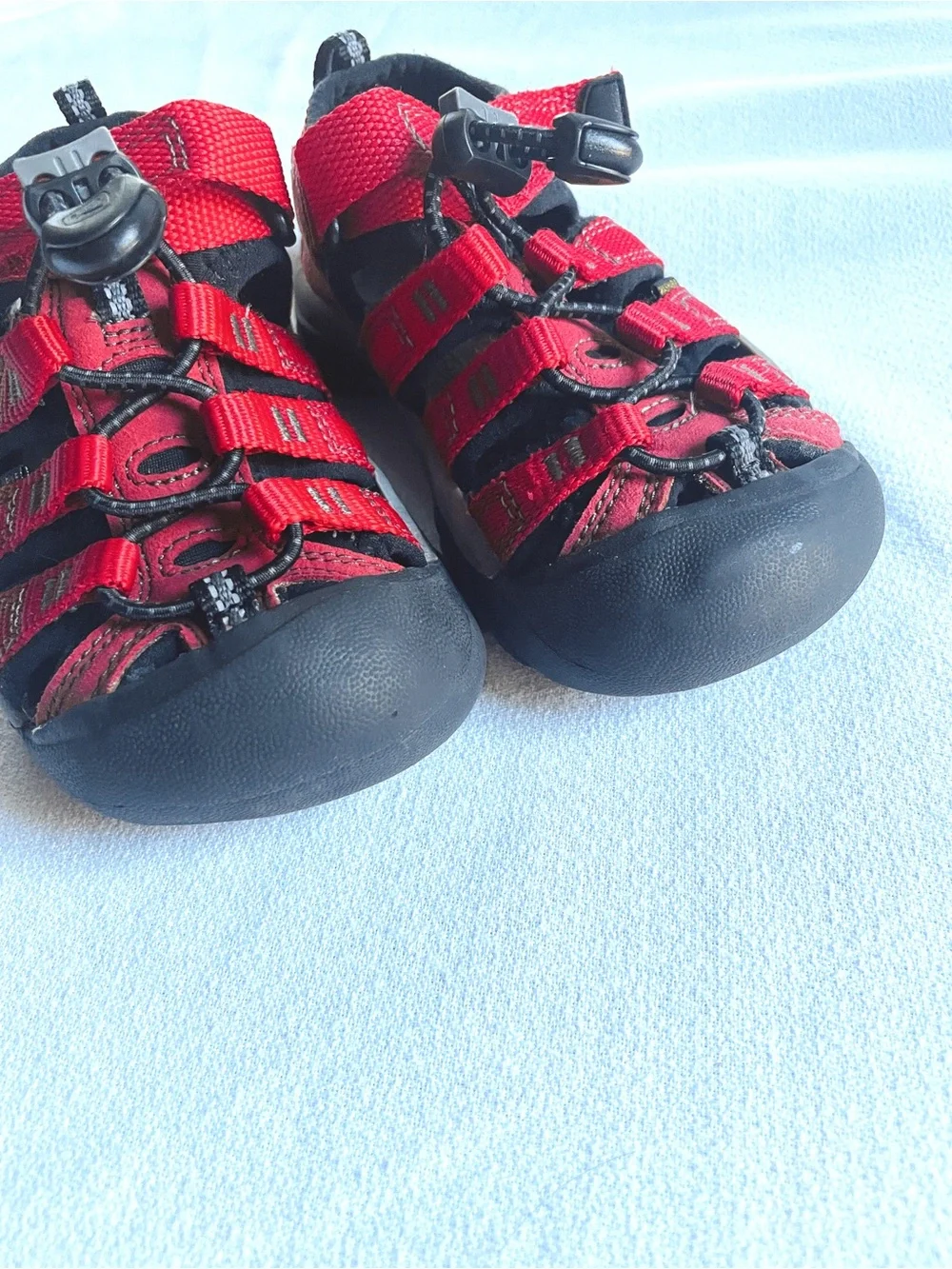 KEEN Kids Newport H2 Waterproof Hiking Sandals Red/Black Size 9 Toddler Shoes